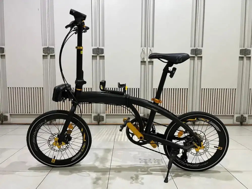 Sepeda lipat pacific noris pro warna black - gold