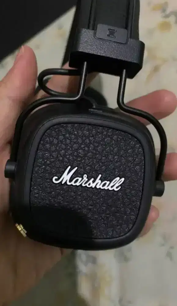 Marshall headphone