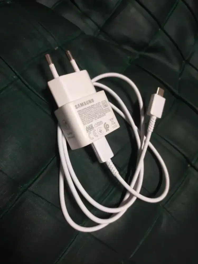 Charger Samsung c to c ori