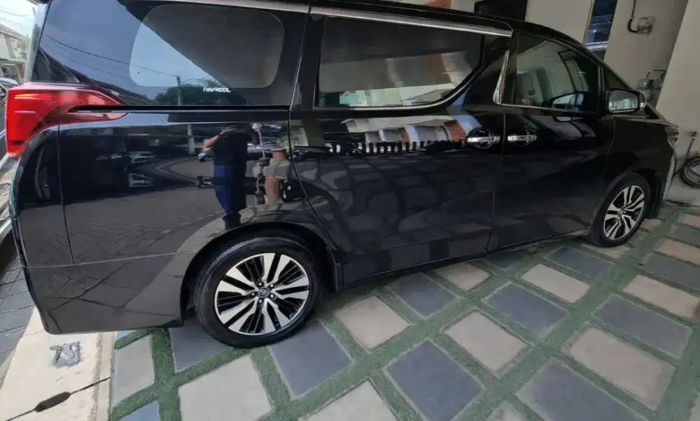 Alphard 2.5 G AT Istimewa