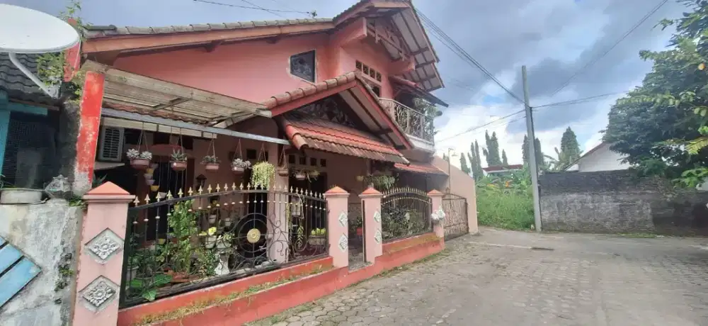 DIJUAL RUMAH 2 LANTAI DI POPONGAN, SLEMAN