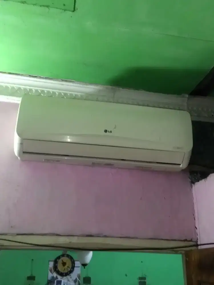 AC LG 1/2 pk second (nego)