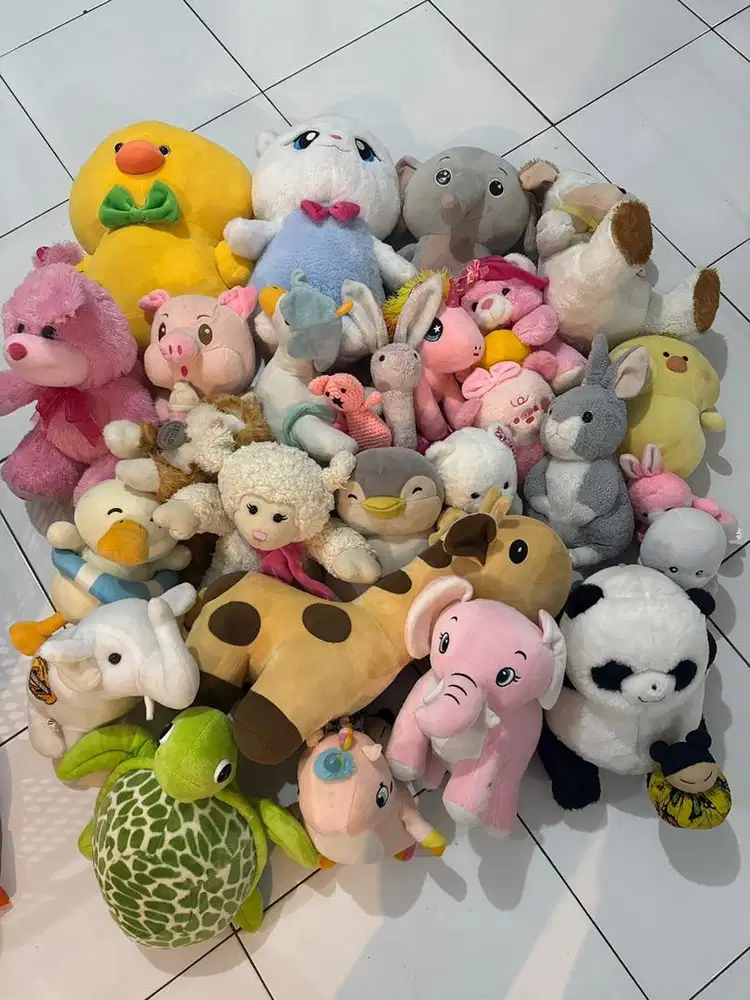 Boneka bekas. Masih bagus