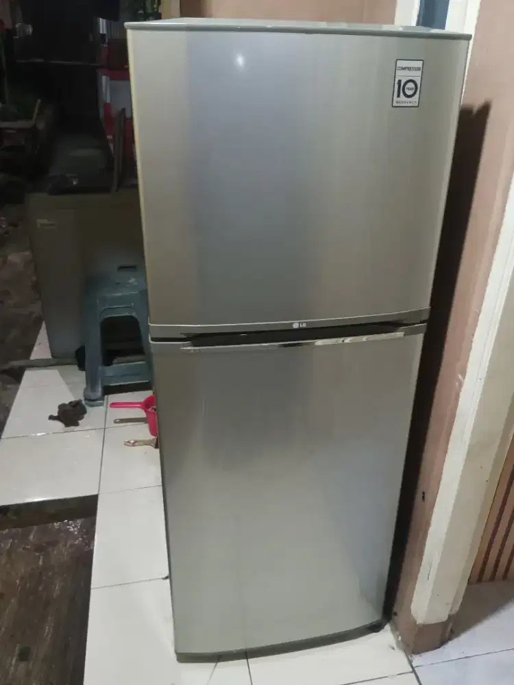 Kulkas LG 2 pintu