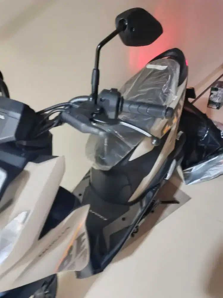 Motor honda beet stret ( 21 perak dari baru )