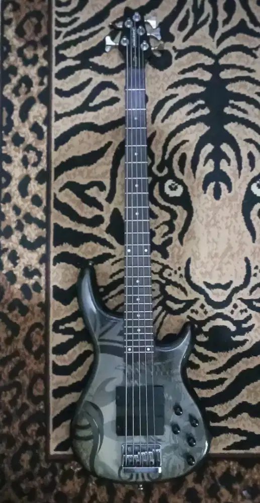 Bass 5 strings aktif original Drive Korea