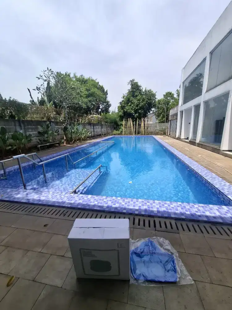 Jasa perawatan dan renovasi kolam renang