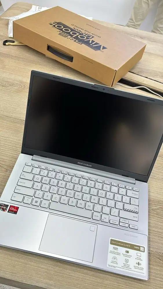 [JUAL RUGI]  Asus Vivobook AMD Ryzen 5 7520U 16GB