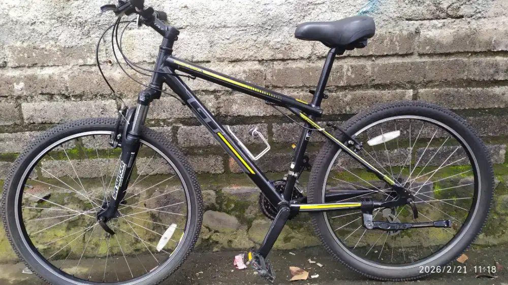 Sepeda mtb GT aggressor uk26