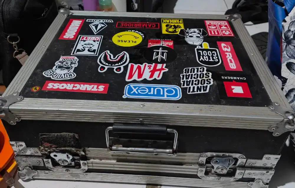 JUAL EFEK STOMBOX+FLIGHT HARDCASE +ZOOM G3X