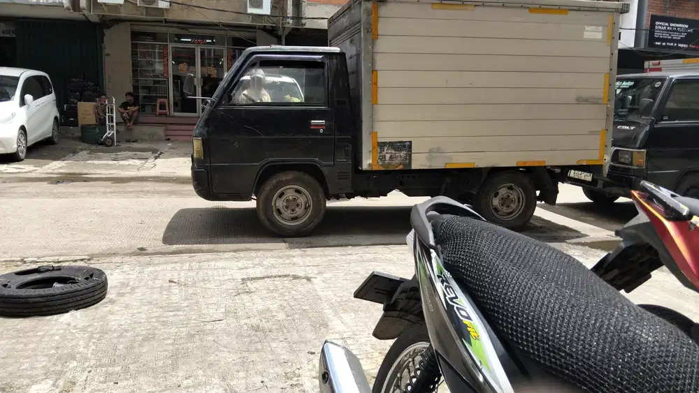 Mitsubishi Colt L300 2005 Diesel