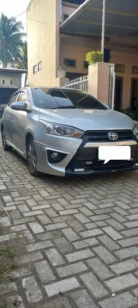 Toyota yaris MT tahun 2016