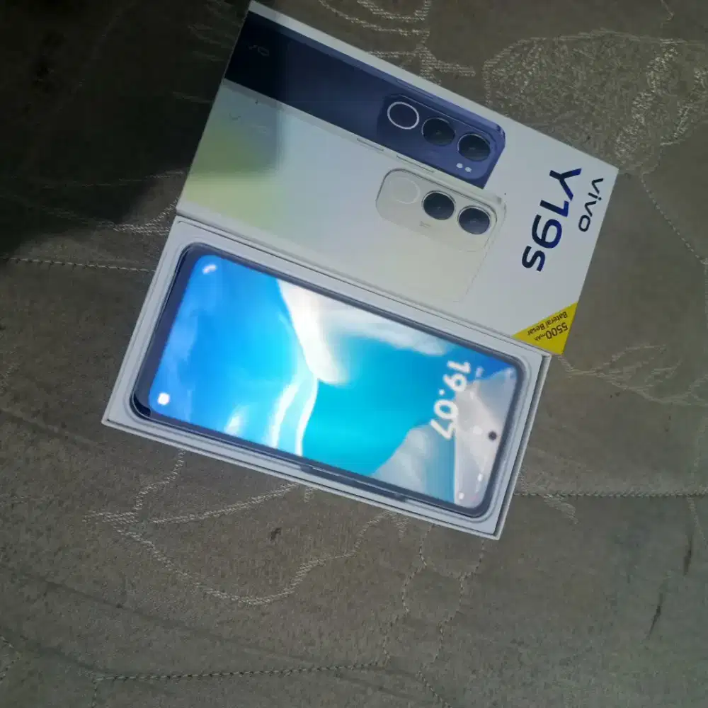 Telepon seluler Vivo y19s