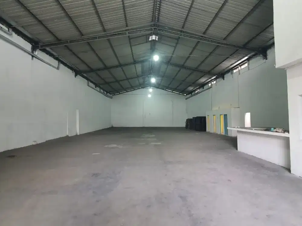 Spesial Murah. Jual Gudang di Taman sepanjang Waru Sidoarjo