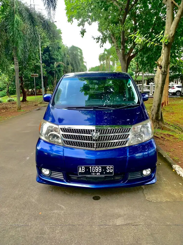 DIJUAL TOYOTA ALPHARD 2004 – KM 89.000 – TERAWAT – BIRU ELEGAN