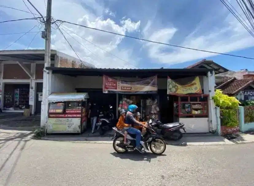 Dijual Cepat! Ruko 162 m², 3 Sekat, Lingkungan Usaha Aktif