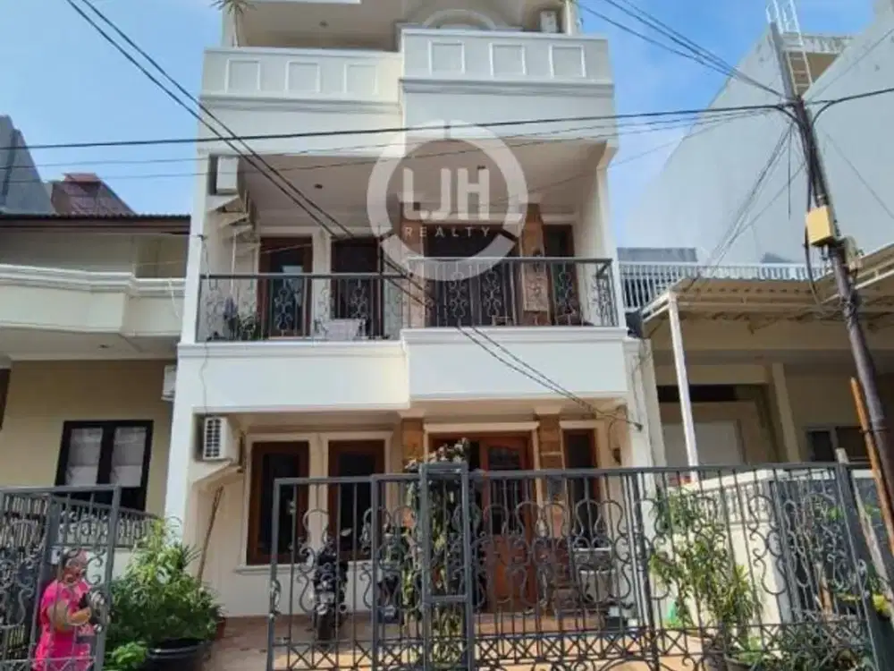 JUAL CEPAT dan MURAH Rumah Bagus Siap Huni di Kelapa Gading, Jakarta Utara