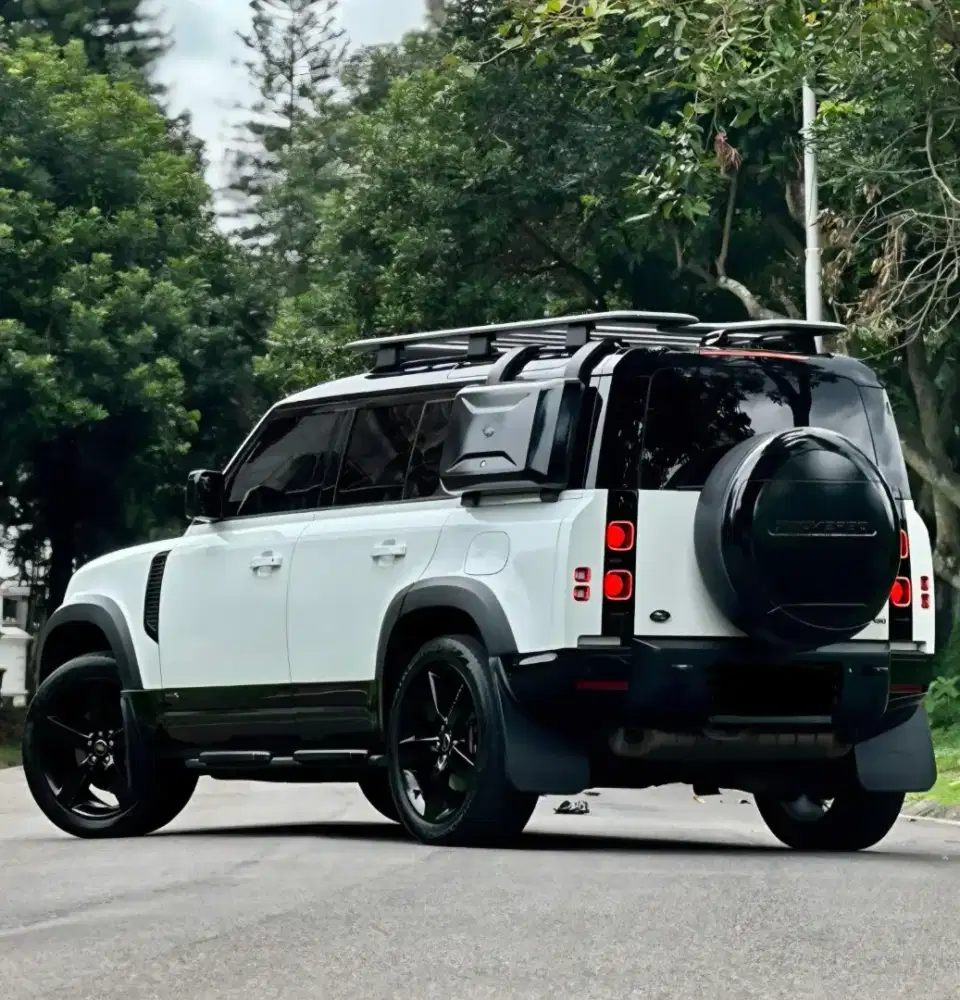 MURAH CASH. Land Rover DEFENDER 110 P300 2022 se 2021 g63 amg