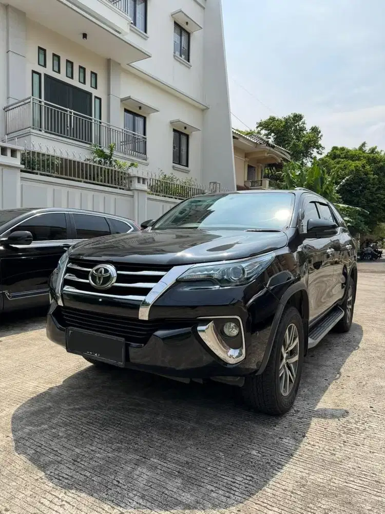 [PEMILIK LANGSUNG] Toyota Fortuner VRZ 4x2 Diesel 2017 100% Orisinil
