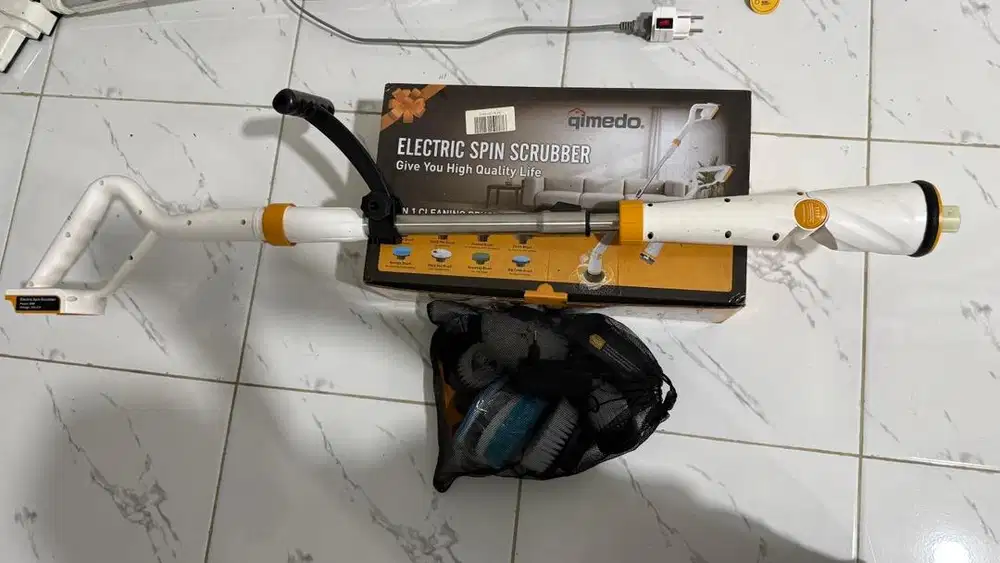 Pembersih toilet electric