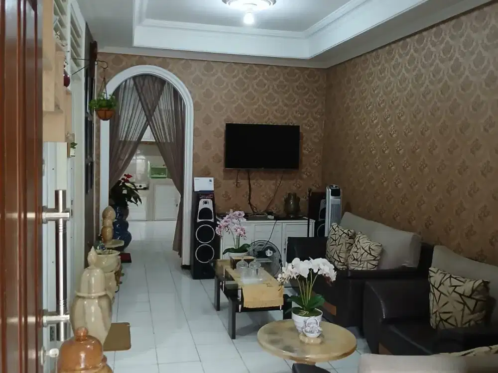DIJUAL RUMAH DI DARMO INDAH