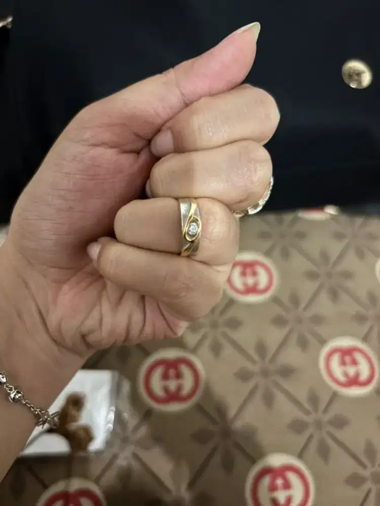 Terima jual emas segala kondisi