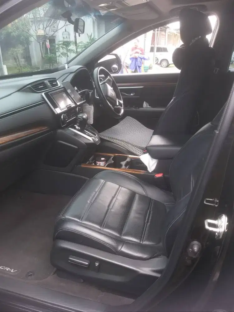 Honda CR-V 1.5 Turbo Prestige hitam an sendiri dari baru