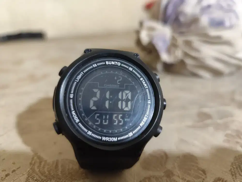 Jam tangan digital sunto bekas