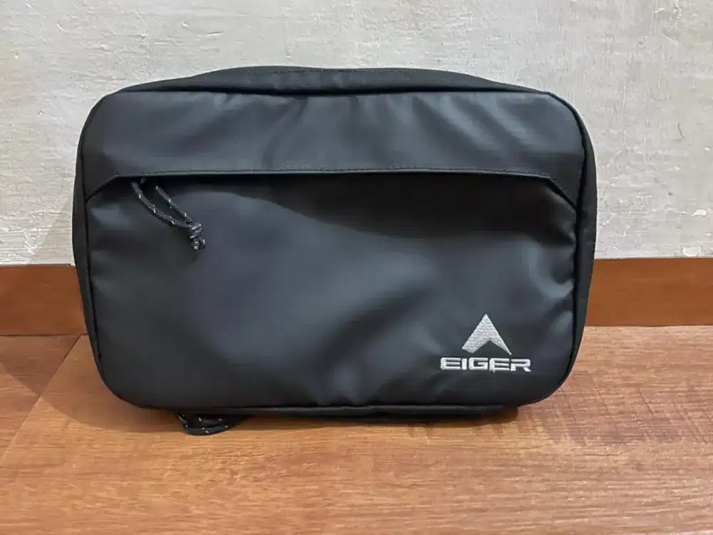 Hand Bag Eiger, Pria