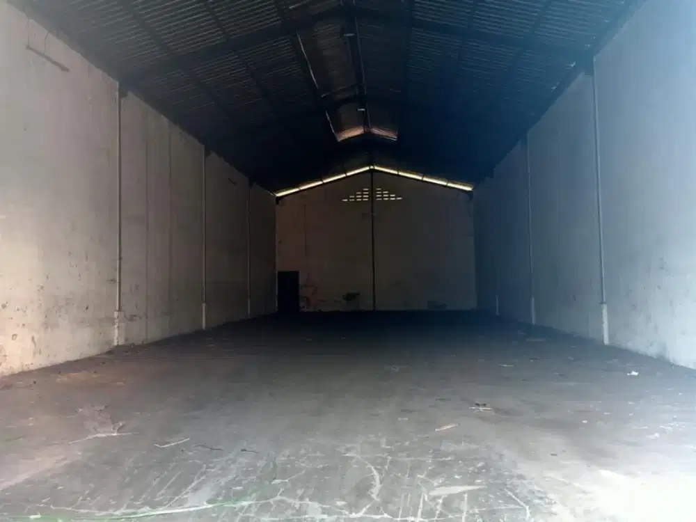 DISEWAKAN DUA GUDANG BEBAS BANJIR 24 JAM SEKURITI @PERGUDANGAN TEGAL ALUR