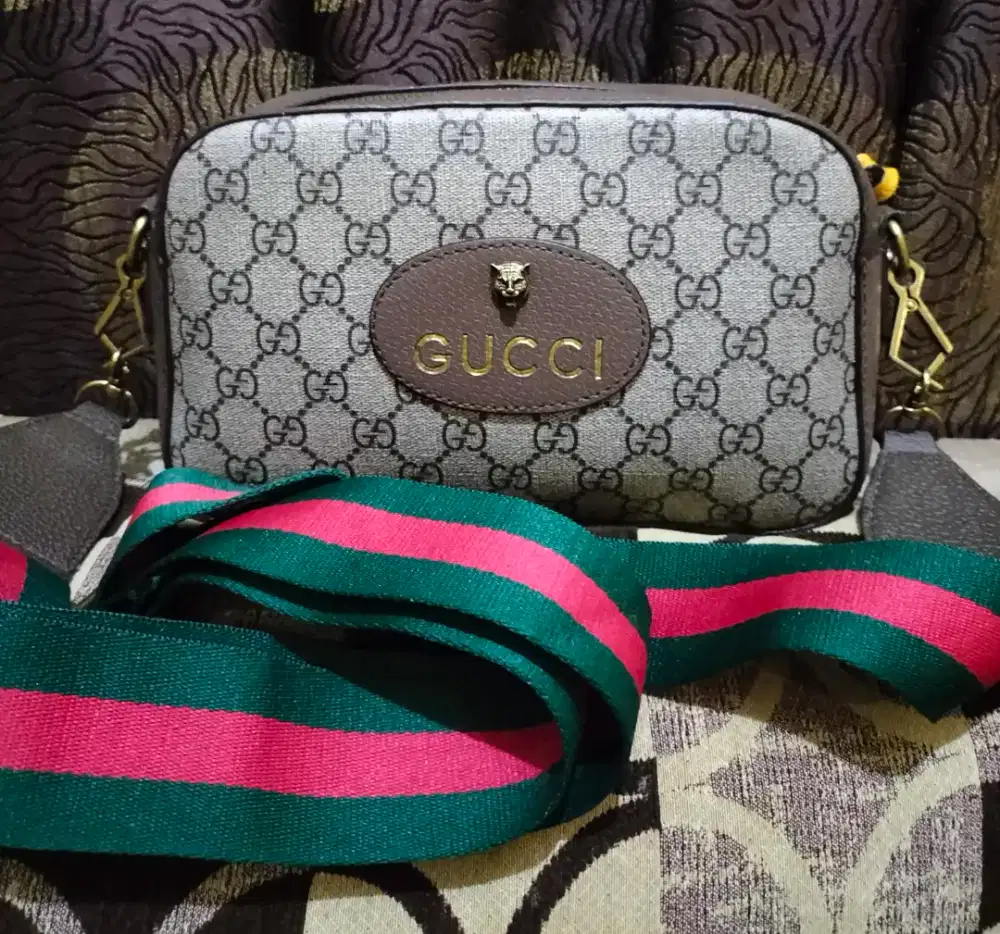 Gucci Neo Vintage GG Supreme messenger Bag/Shoulder Bag
