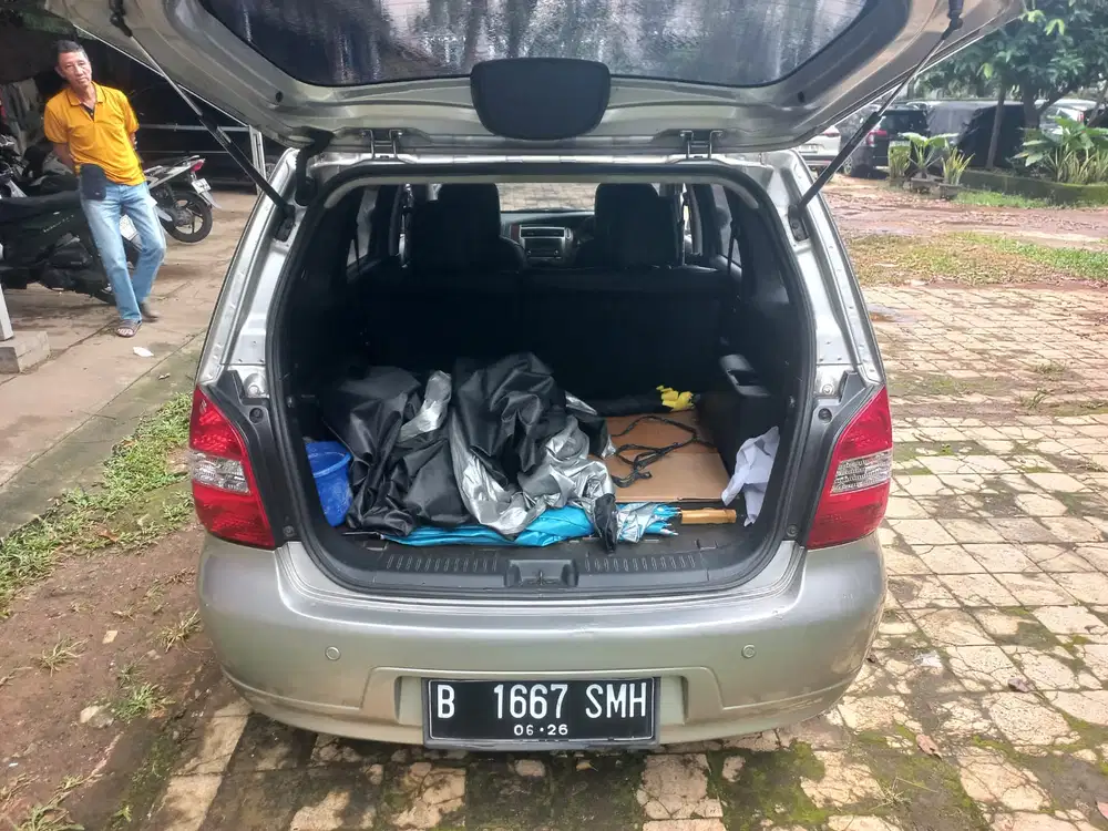 Nissan Grand livina 2011 Bensin