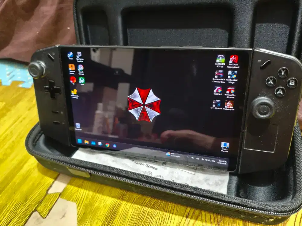 LENOVO LEGION GO Z1 EXTREME 1TB