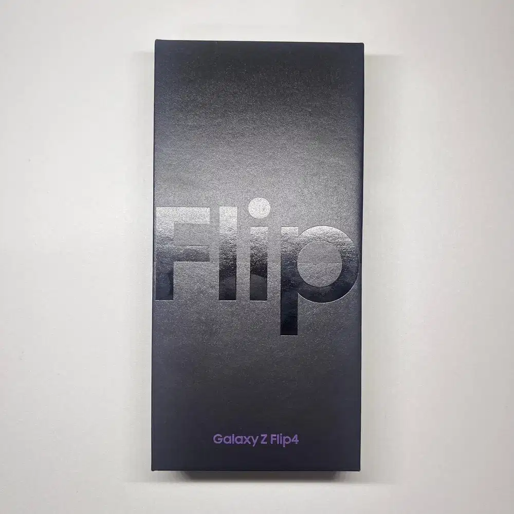 Samsung Z Flip 4 8/256GB Purple ex Sein Like New