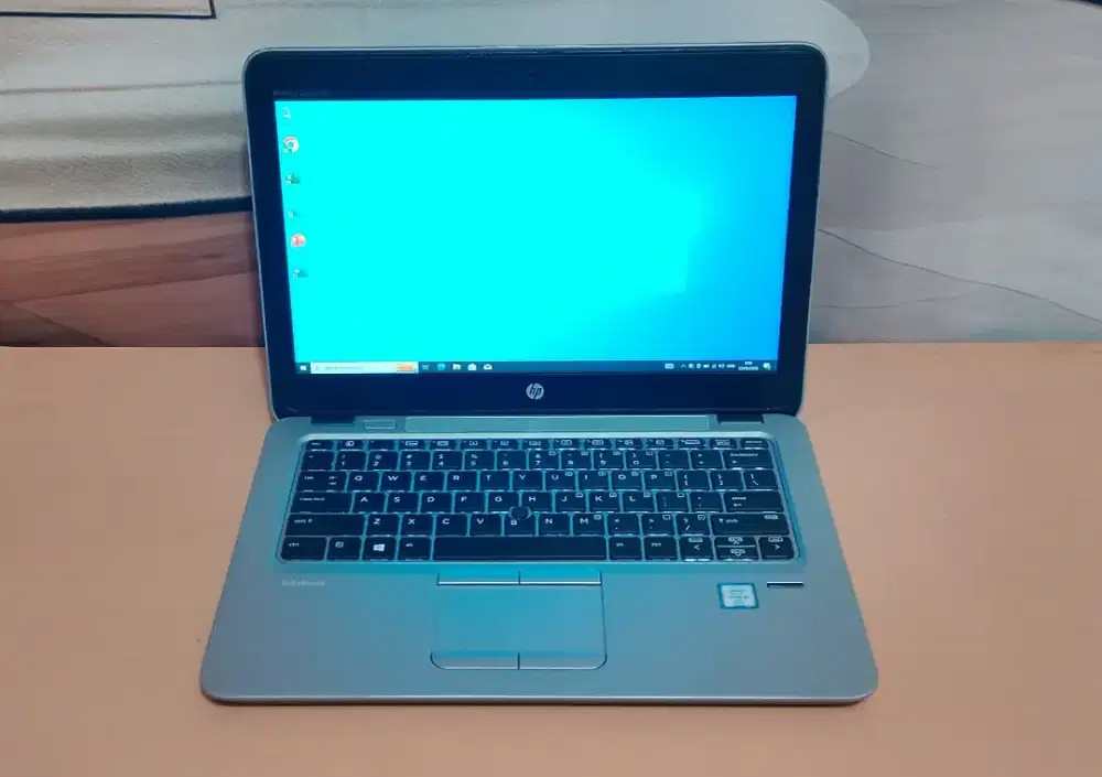 Laptop hp Elitebook 820 g3 i5 6300u ram 8gb nvme 256gb windows 10 pro