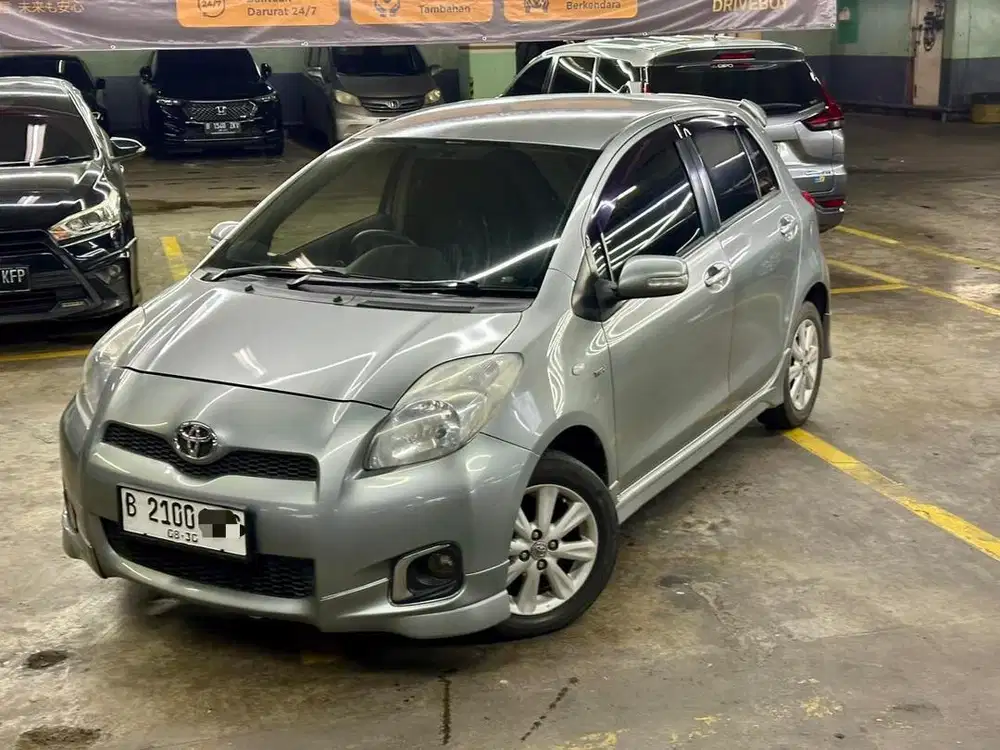 TOYOTA YARIS 1.5 E AT 2012