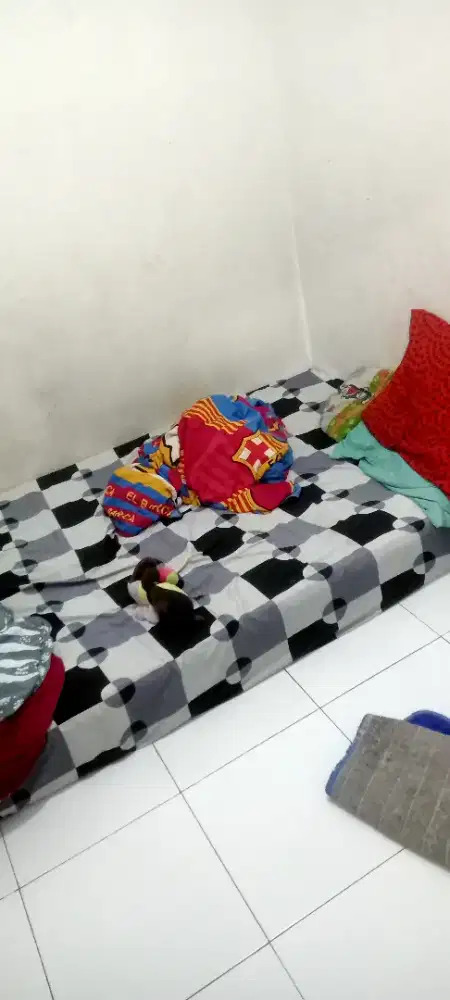 Kasur spring bed no 2 lok Kemanggisan
