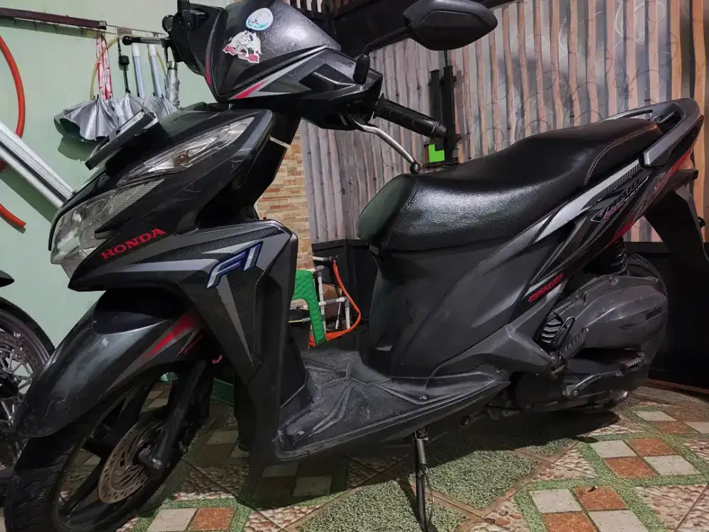 Vario KZR 125 abu abu