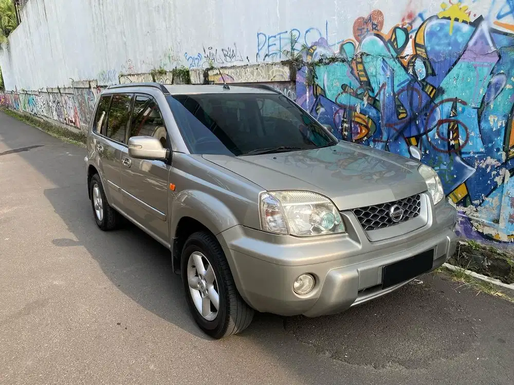 Nissan X-Trail 2004 AT pajak panjang