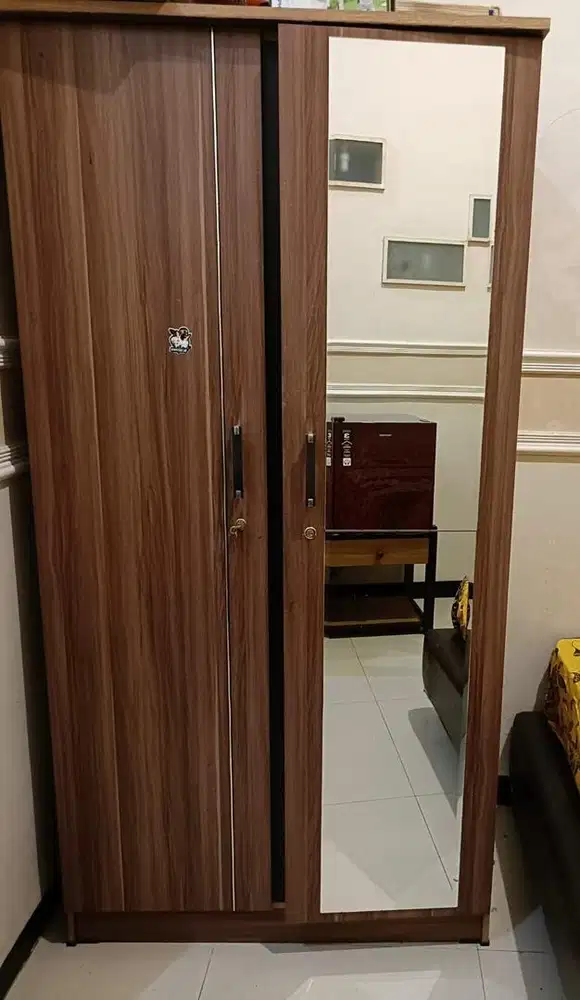 Lemari 2 pintu bagus