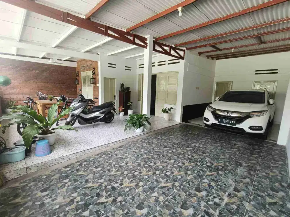 RUMAH LOKASI SIMPANG IJEN KOTA MALANG