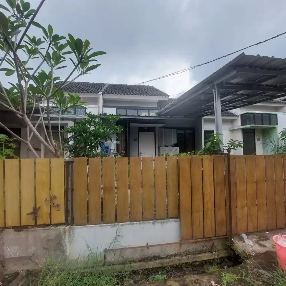 Over kredit murah rumah dkt tol Serpong  Tangerang Selatan