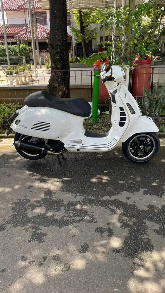 Vespa Gts Abs Iget Istimewa Banyak Bonus