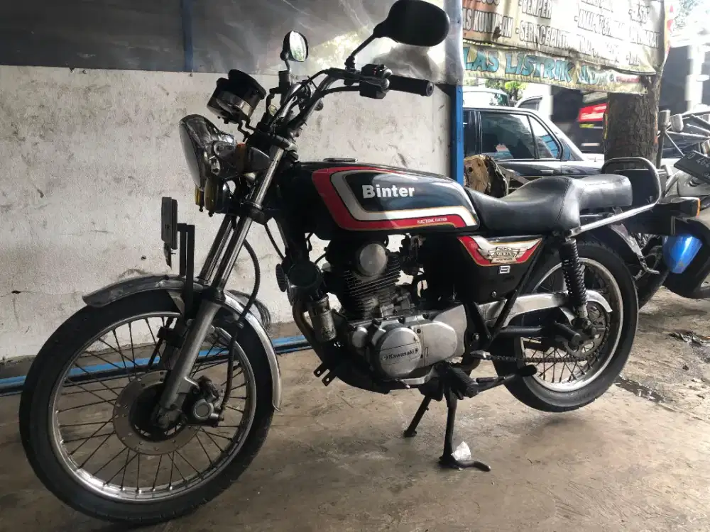 Kawasaki Binter Merzy Kz 200