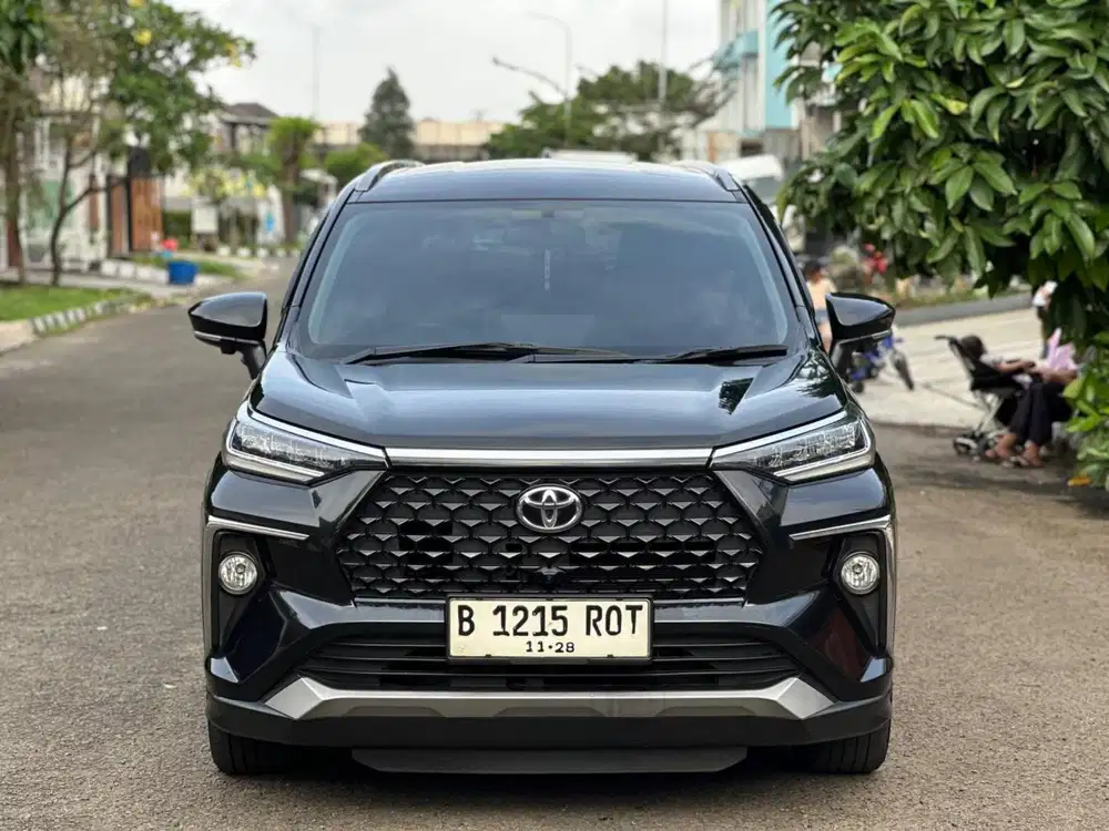 Toyota Veloz Q 1.5 Non TSS CVT 2023 Black Metalic