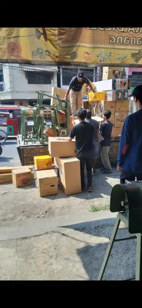 LOWONGAN KERJA KURIR ANTAR MESIN