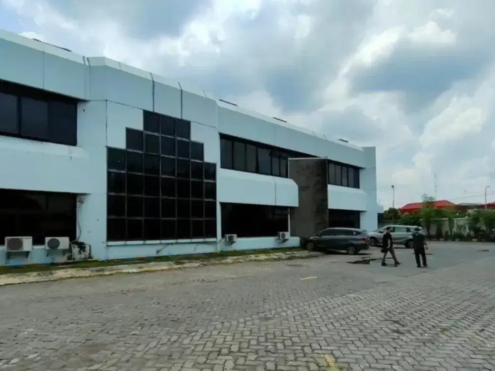 Pabrik + Gudang di Raya Kletek, Taman, Sidoarjo, Dekat Akses Tol