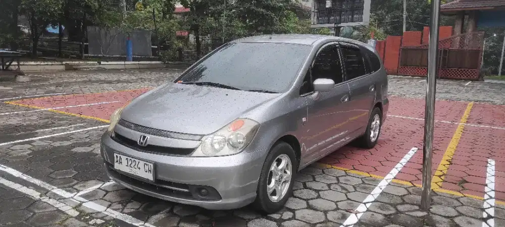 Honda Stream 2005 AT 1.7 CC SILVER