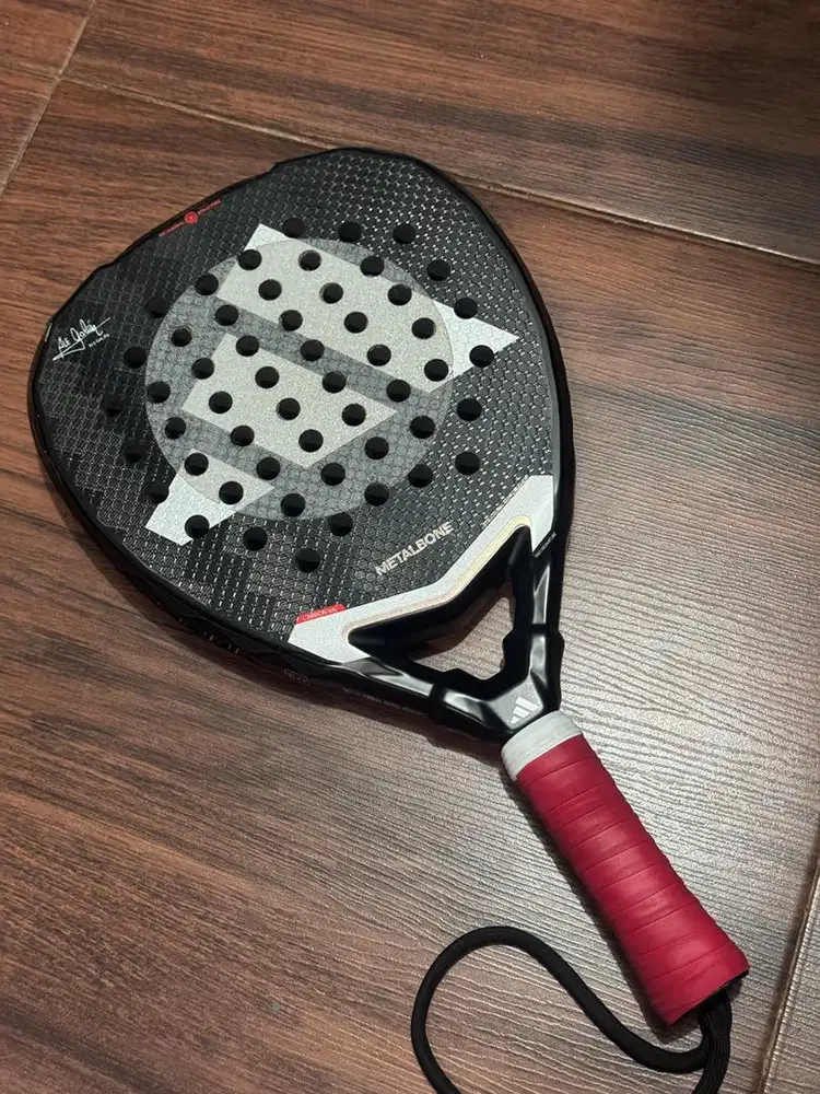 RAKET PADEL ADIDAS METALBONE 3.4 ale galan 2025 (bukan nox bullpadel)