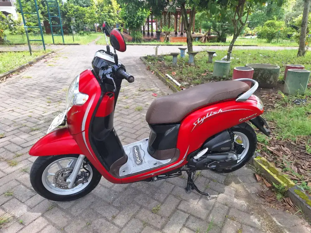 Scoopy stylis 2019 habis service bisa cash/kredit syariah TERMURAH